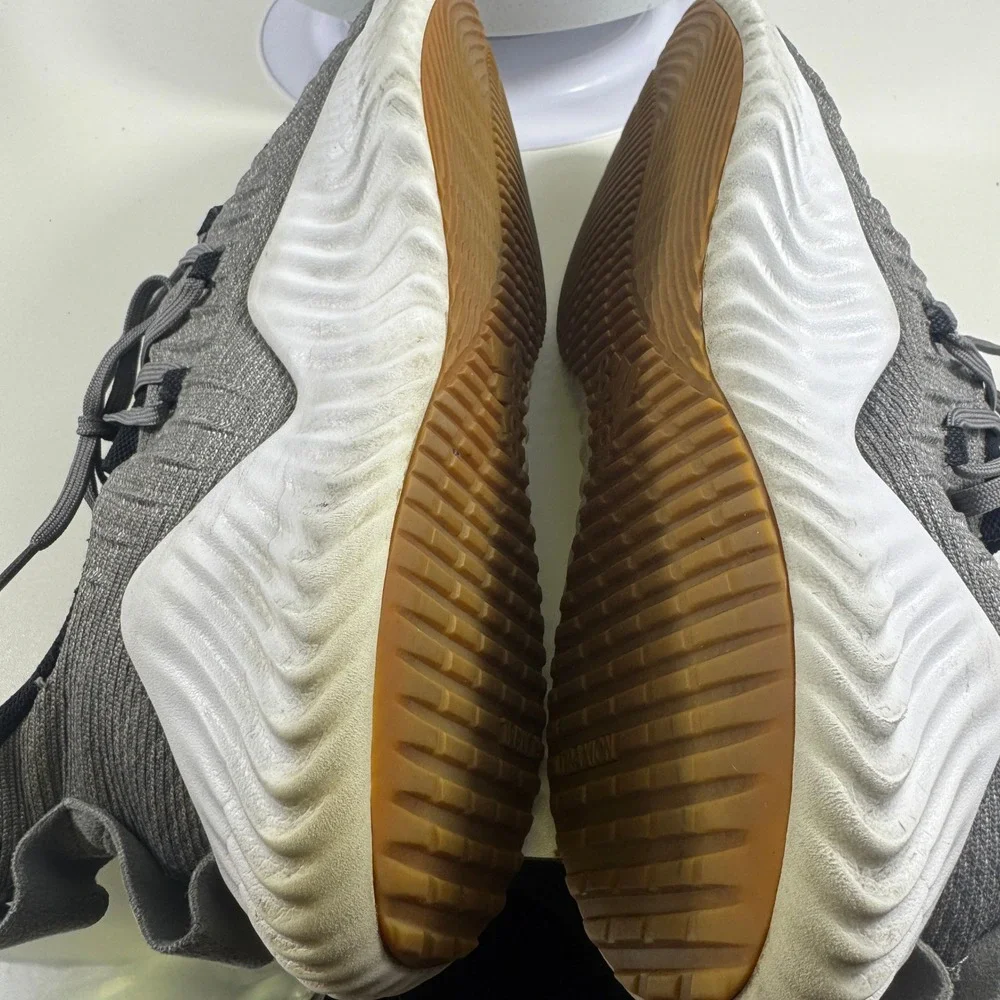 Adidas‎ Alphabounce Trainer Grey White Gum Sole Mens 13.5 Running Shoes